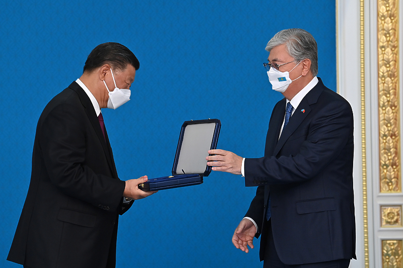 Xi Jinping i Tokajev tokom sastanka (Foto: EPA-EFE)