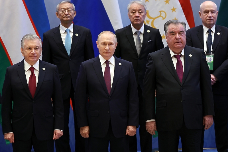 Putin s liderima zemalja SOŠ-a (Foto: EPA-EFE)