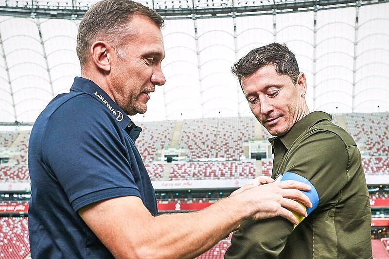 Andrij Ševčenko i Robert Lewandowski (Foto: Twitter)