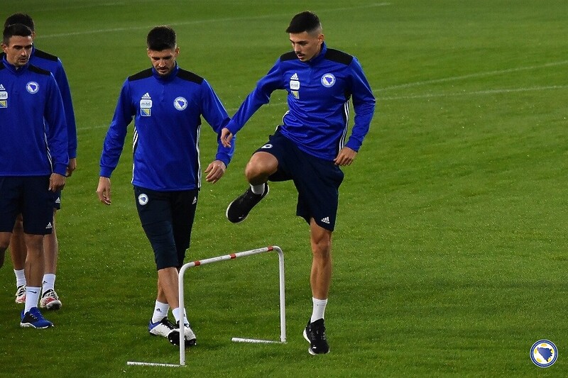 Hadžikadunić na treningu Zmajeva (Foto: NS BiH)