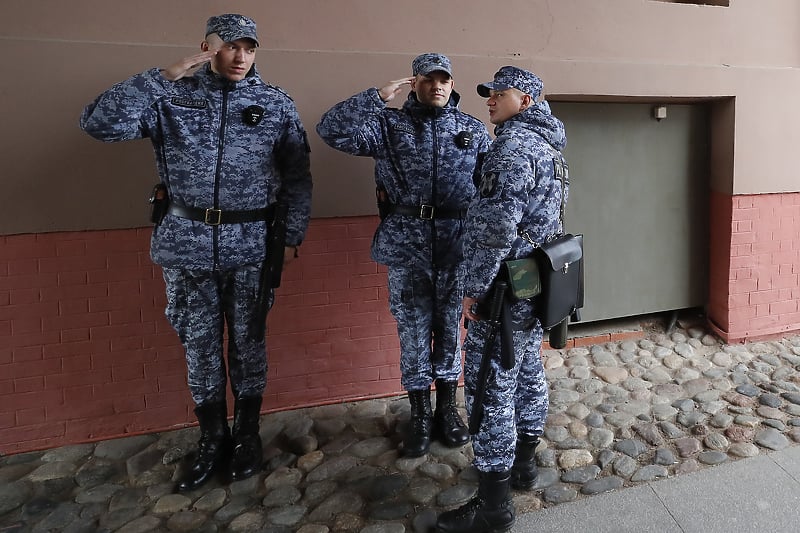 Rusi nerado idu u vojsku (Foto: EPA-EFE)