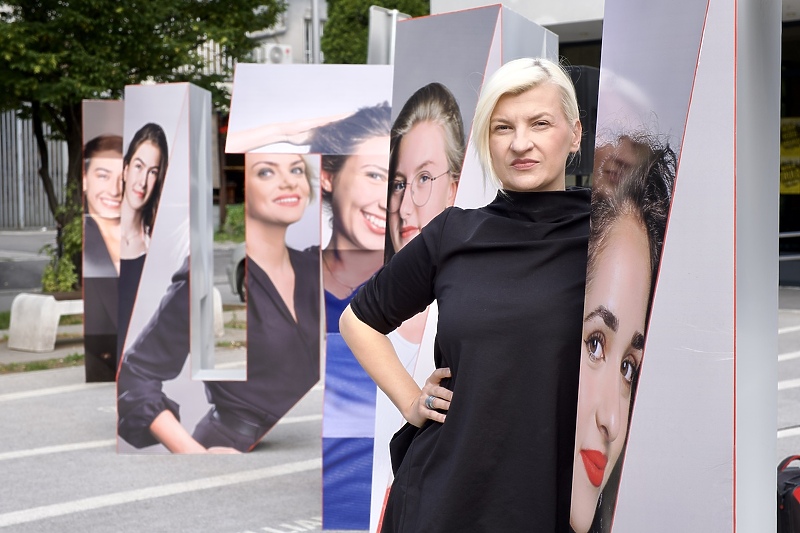 I Sarajevo prati svjetske trendove: Umjetnička instalacija Edine Selesković danas na Vilsu