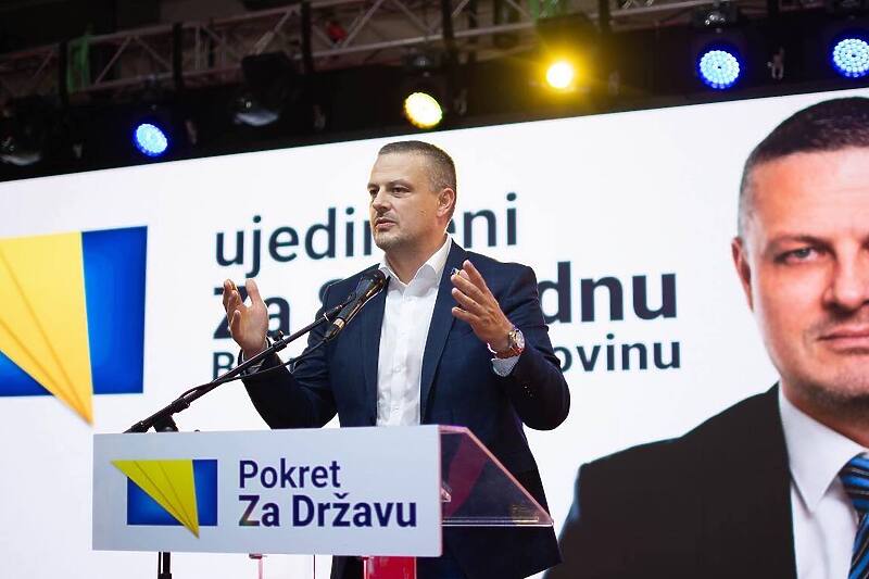 Vojin Mijatović je kandidat ispred koalicije "Pokret za državu"