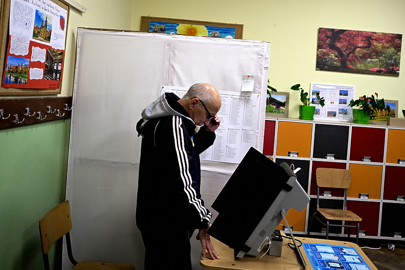 Prvi rezultati izbora bit će poznati večeras (Foto: EPA-EFE)