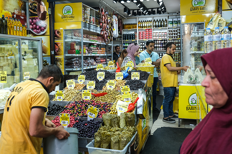 Hrana je u Turskoj među najskupljim potrepštinama (Foto: EPA-EFE)