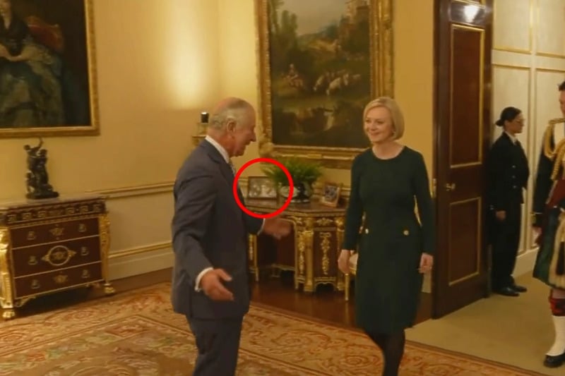 Kralj Charles u svojoj kancelariji sastao se s premijerkom Liz Truss