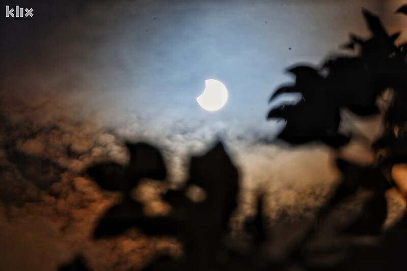 Pomračenje Sunca posmatrano iz Maglaja (Foto: E. M./Klix.ba)