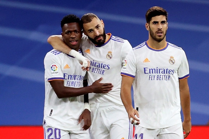 Vinicius, Benzema i Asensio proslavljaju pogodak (Foto: EPA-EFE)