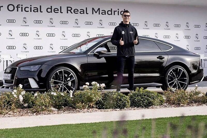 Ronaldo sa Audijem RS7 (Foto: Twitter)
