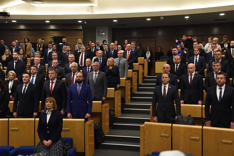 Novoizabrani zastupnici u Predstavničkom domu FBiH položili zakletvu (Foto: I. L./Klix.ba)