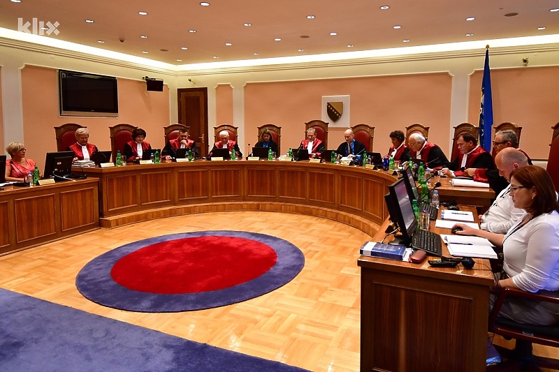 Nakon dvodnevne sjednice odgođeno odlučivanje o apelaciji Željka Komšića (Foto: N. G./Klix.ba)