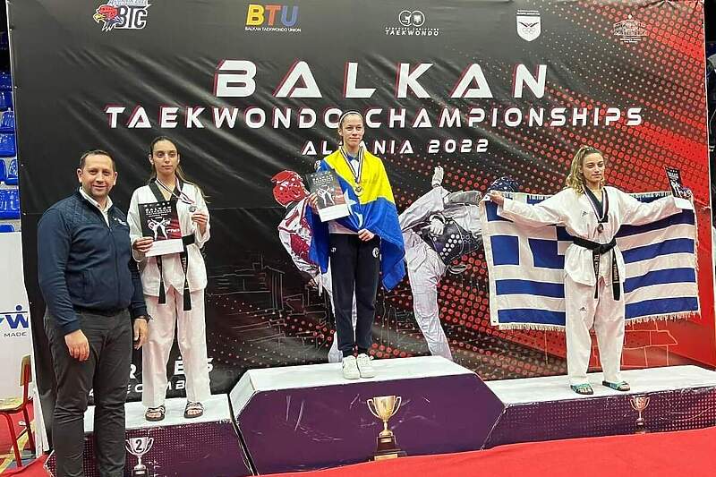 Džejla Makaš sa zlatnom medaljom