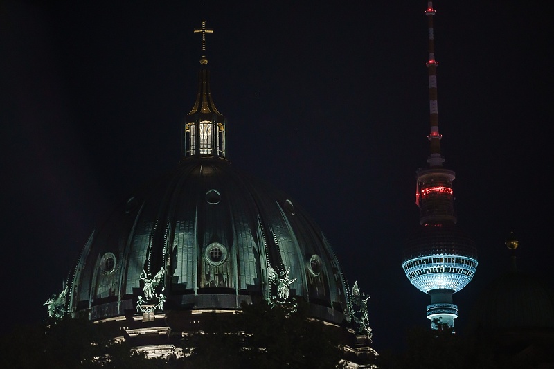 Katedrala u Berlinu u mraku (Foto: EPA-EFE)
