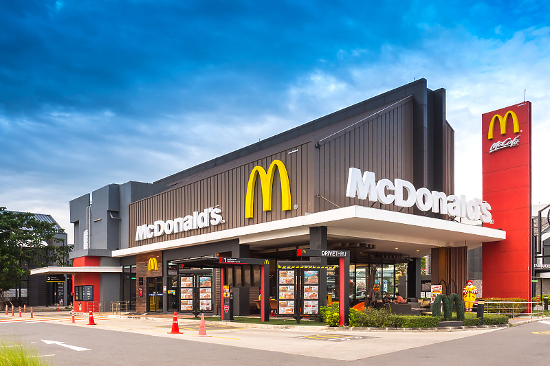 McDonald's restoran © Shutterstock