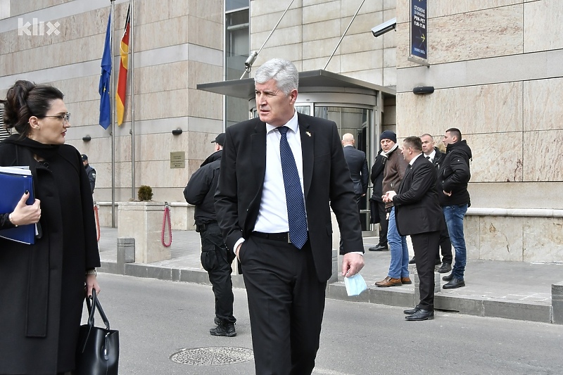 Tonka Krešić je već godinama jedna od najbližih saradnica Dragana Čovića (Foto: I. Š./Klix.ba)