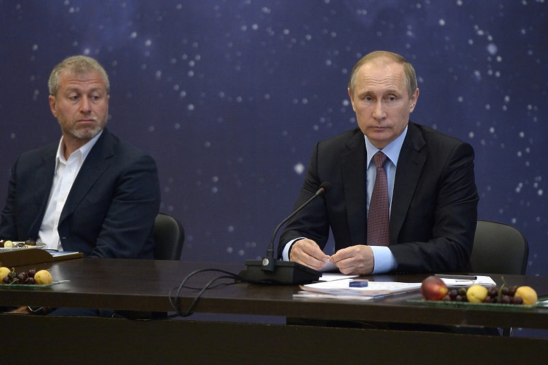 Roman Abramovič i Vladimir Putin (Foto: EPA-EFE)