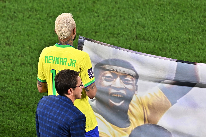 Neymar je tokom Svjetskog prvenstva pružio podršku Peleu (Foto: EPA-EFE)