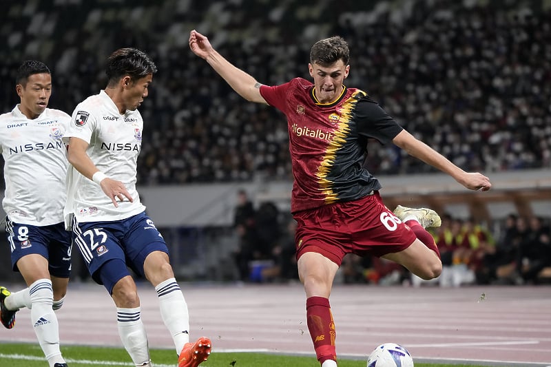 Benjamin Tahirović u dresu AS Roma (Foto: EPA-EFE)