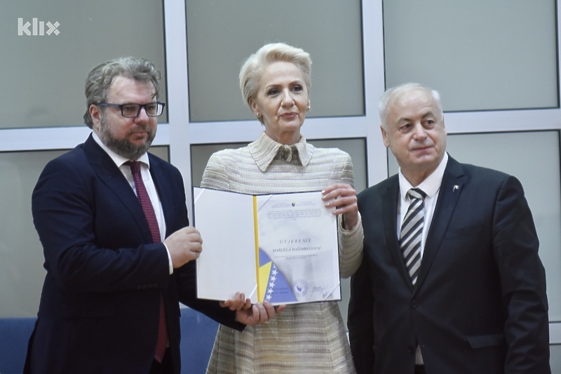 Marijela Hašimbegović tokom preuzimanja mandata u Skupštini KS (Foto: Arhiv/Klix.ba)