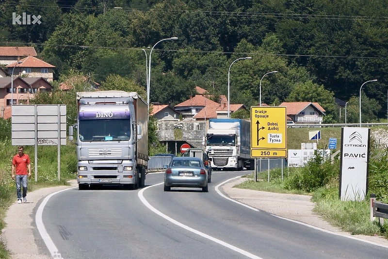 Tuzlanski kanton prepoznatljiv je po lošoj putnoj infrastrukturi (Foto: A. K./Klix.ba)