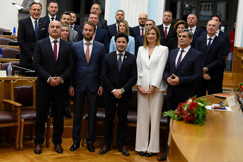 Vlada Crne Gore na čelu sa Dritanom Abazovićem (Foto: T. S./Klix.ba)