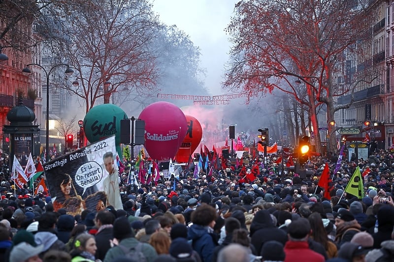 Masovne demontracje širom Francuske zbog reformi koje je najavio predsjednik Macron