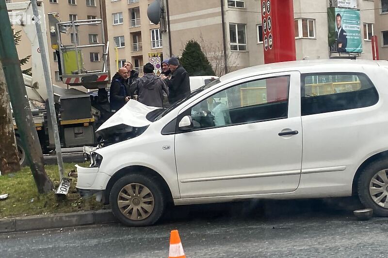 Saobraćajna nesreća kod Stupske petlje u Sarajevu (Foto: Klix.ba)