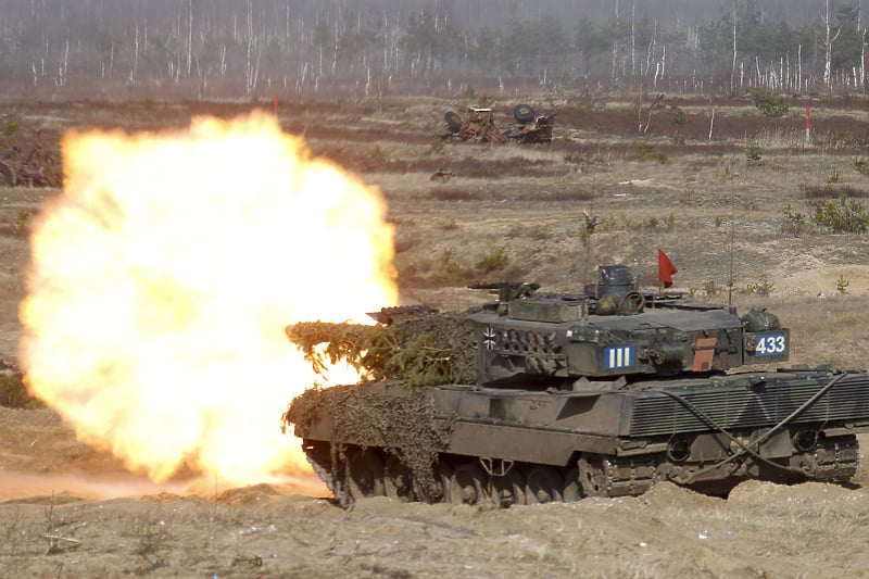 Tenkovi koje će Ukrajina dobiti iz zapadnih zemalja (Foto: EPA-EFE)