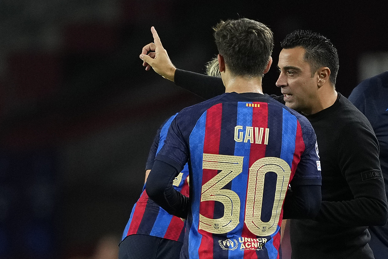 Gavi i Xavi (Foto: EPA-EFE)