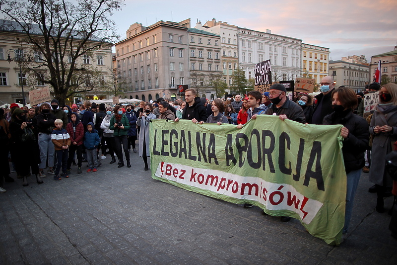 Protesti u Poljskoj su organizovani nakon uvođenja zakona (Foto: EPA-EFE)