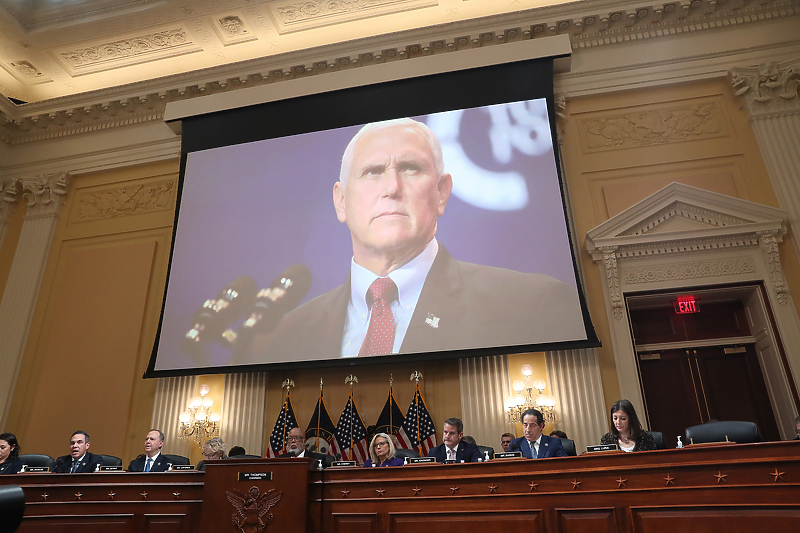 Slika Pensa prikazana tokom saslušanja Odabrane komisije za istragu napada na Capitol (Foto: EPA-EFE)