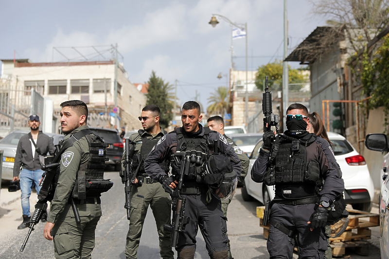 Pripadnici snaga sigurnosti nakon napada u Jerusalemu (Foto: EPA-EFE)