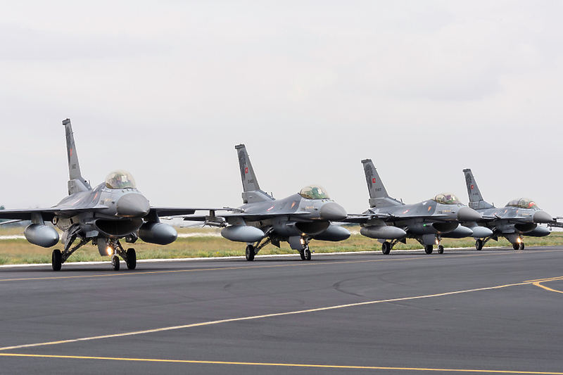 Vojni avioni F-16 (Foto: Shutterstock)