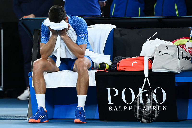 Đoković je bio jači od povrede i osvojio je Australian Open (Foto: EPA-EFE)