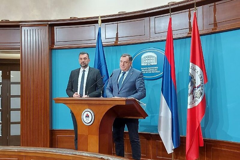 Elmedin Konaković i Milorad Dodik (Foto: RTRS)