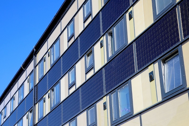 Solarni paneli na fasadi stambene zgrade u vlasništvu Grada Beča (Foto: PID/Votava)