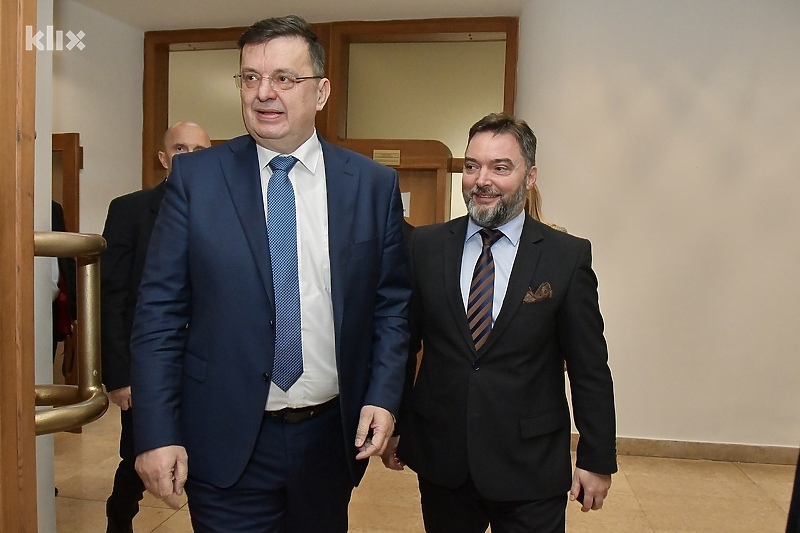 Državni ministar finansija i trezora tvrdi da je dodjela pozicije direktora UIO već dogovorena (Foto: I. Š./Klix.ba)