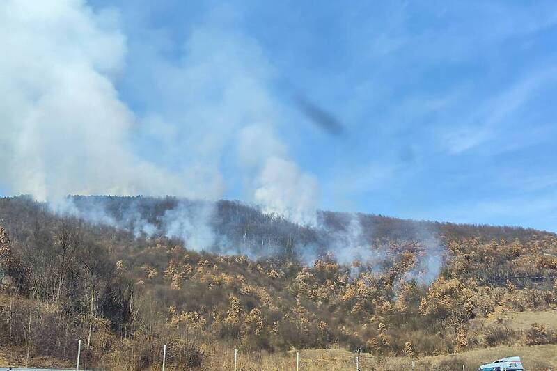 Lokalitet požara kod Kaknja (Foto: Čitatelj)