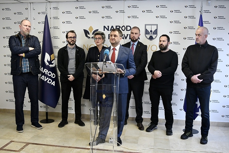 Konferencija za novinare Općinske organizacije NiP-a u Novom Sarajevu (Foto: D. S./Klix.ba)