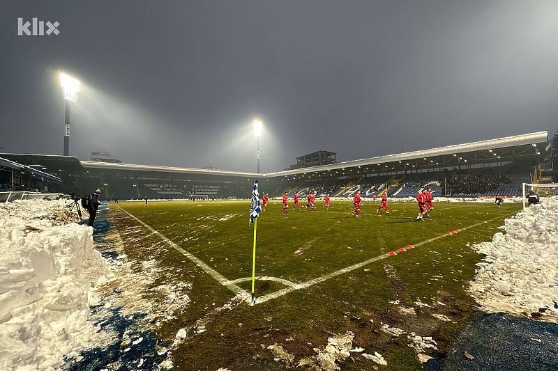 Teren Grbavice prije početka utakmice (Foto: I. L./Klix.ba)