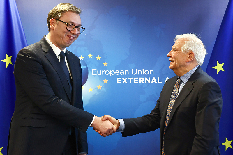 Aleksandar Vučić i Josep Borrell (Foto: EPA-EFE)