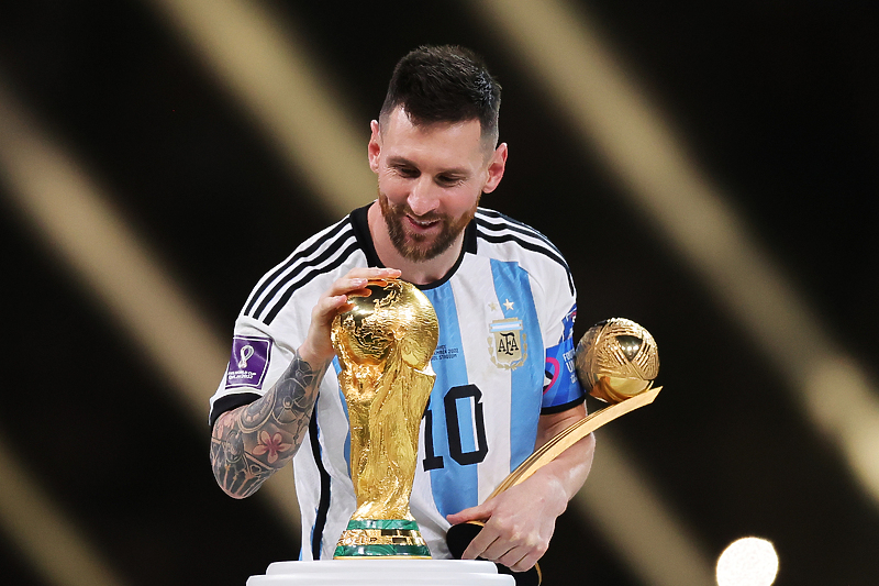 Messi i Argentina brane trofej (Foto: EPA-EFE)