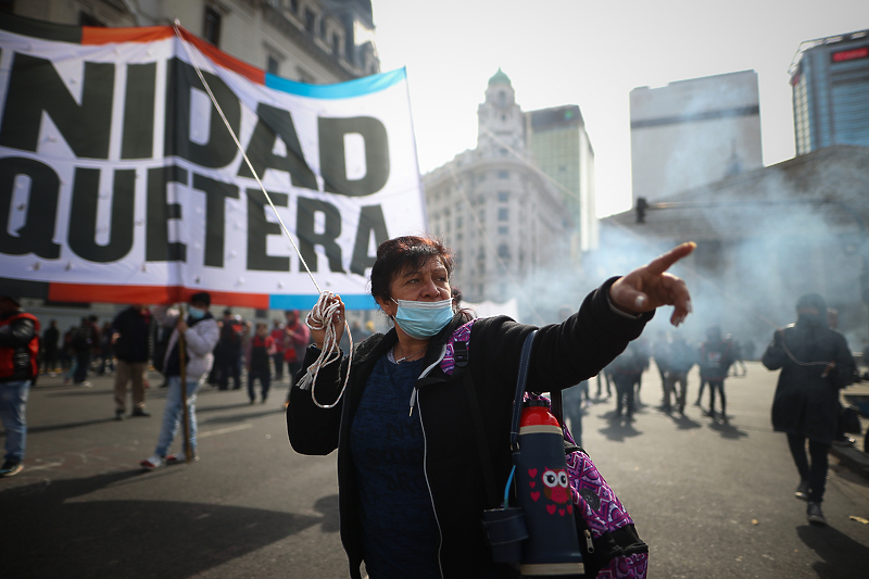 Prošlogodišnji protesti u Buenos Airesu zbog ekonomskih problema (Foto: EPA-EFE)
