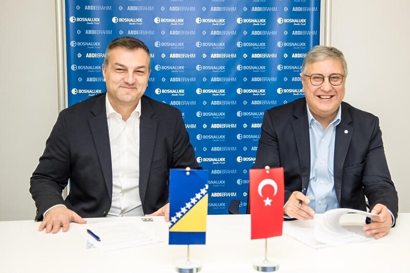 Direktor Bosnalijeka Nedim Uzunović i Süha Taşpolatoğlu, generalni direktor kompanije Abi Ibrahim