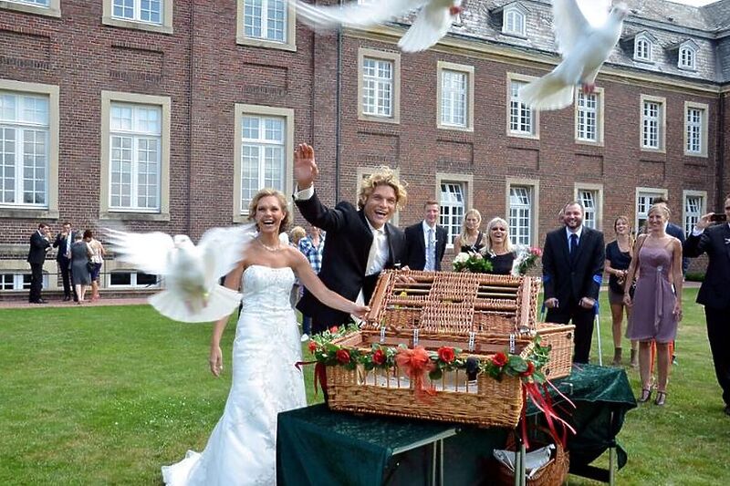 Kora Wölm i Edin Terzić vjenčali su se 3. augusta 2013. u dvorcu Nordkirchen (Foto: Mira Otto)