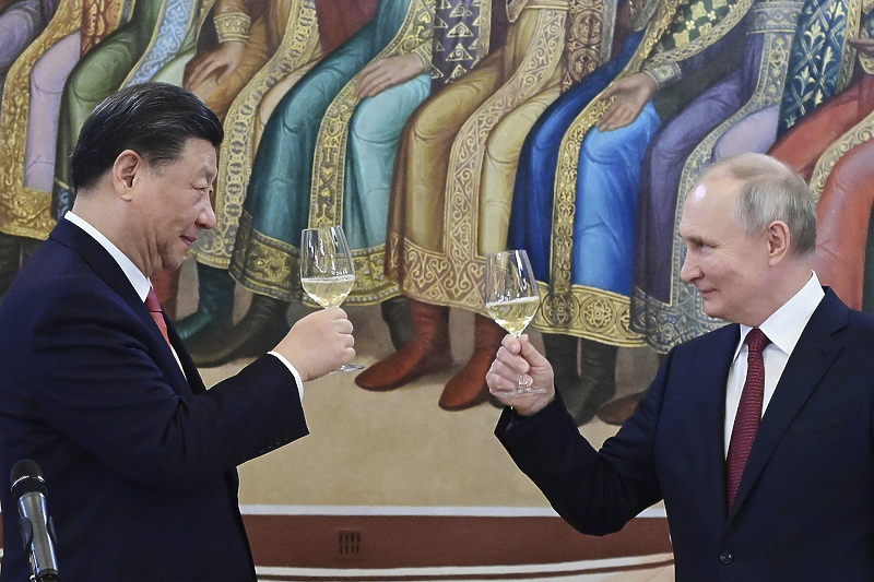 Xi Jinpingi Vladimir Putin tokom večere u Moskvi (Foto: EPA-EFE)