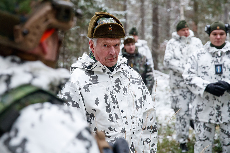 Finski predsjednik Sauli Niinistö u obilasku vojske (Foto: EPA-EFE)