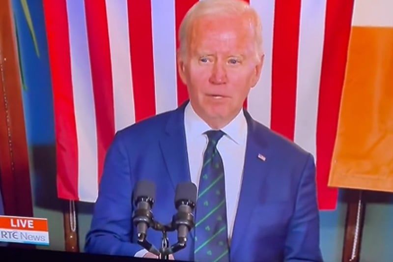 Joe Biden na konferenciji za medije u Irskoj (Screenshot: Twitter)