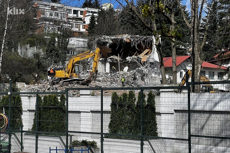 Rušenje građevine u blizini sarajevske Vile Braun (Foto: D. S./Klix.ba)