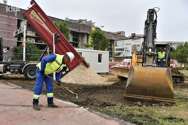 Početak rekonstrukcije tramvajske pruge u augustu 2021. (Foto: I. Š./Klix.ba)